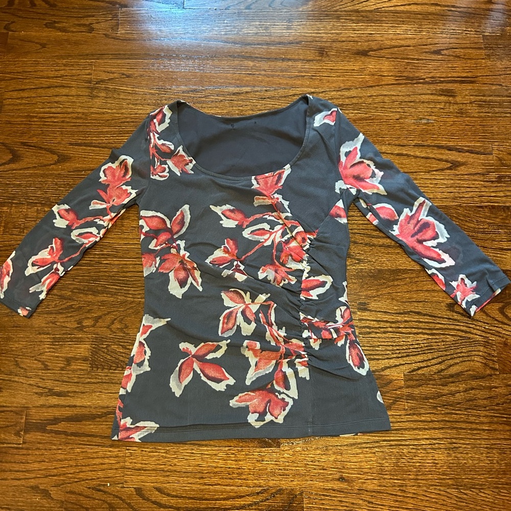 Floral Wrap Top with Red and Gray Design